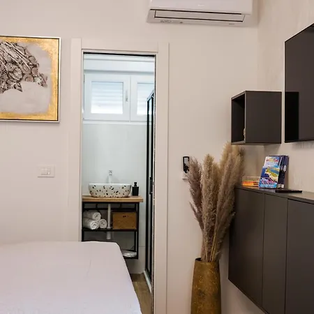 Luxury Studio With Terrace
